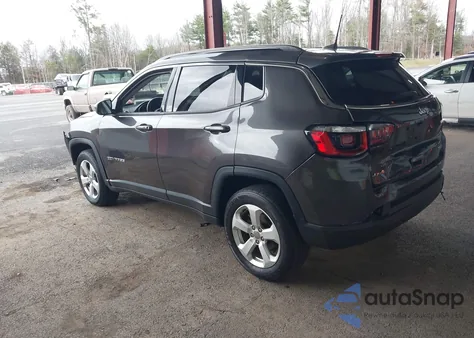 2019 Jeep Compass Latitude 4X4 z USA, uszkodzony, nr VIN 3C4NJDBBXKT733963